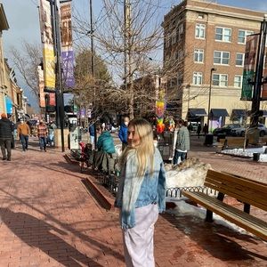 Meet your Posher, Taylor